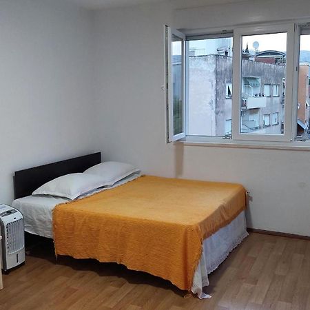 Room With Private Toilet And Terrace In City Center In Shared Apartment Split Eksteriør bilde