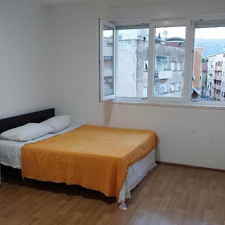 Room With Private Toilet And Terrace In City Center In Shared Apartment Split Eksteriør bilde